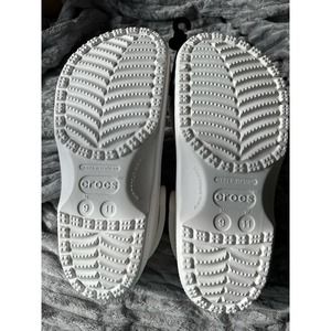 White Crocs (unisex)